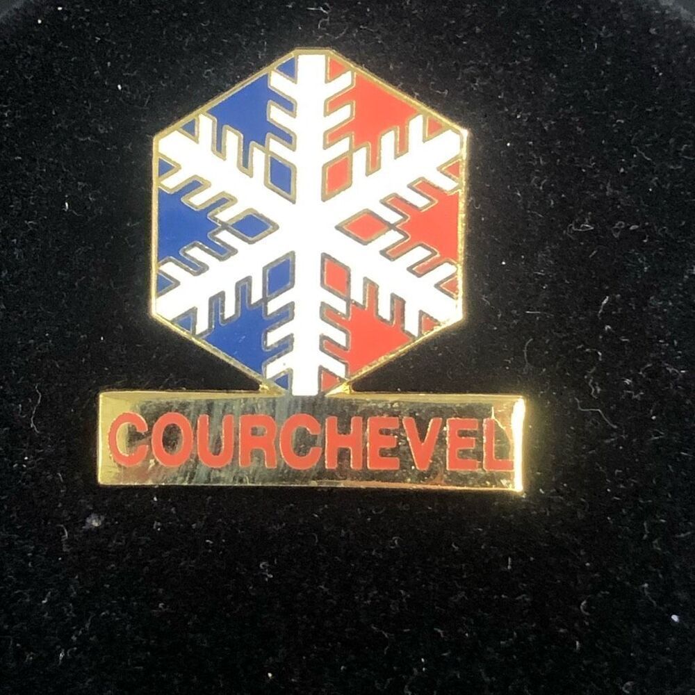 courchevel ski sport pin travel‎ souvenir badge resort france